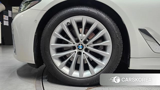 BMW 5 Series (G30) id 4443785 из Кореи 26