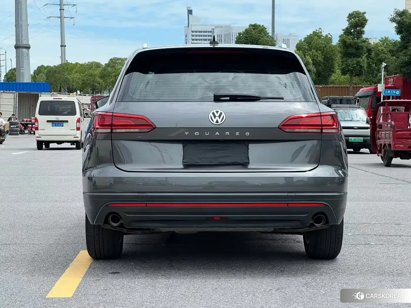 Volkswagen Touareg 2020 Silver/gray из Китая, фото 5