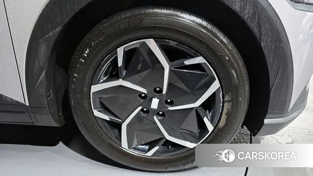 Hyundai Ionic 5 id 3726252 из Кореи 15