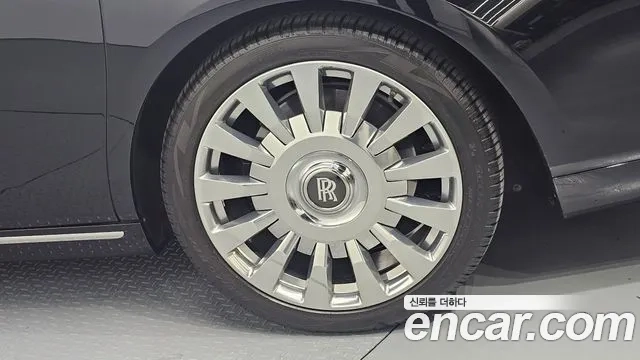 Rolls-Royce Phantom id 2913002 из Кореи 15