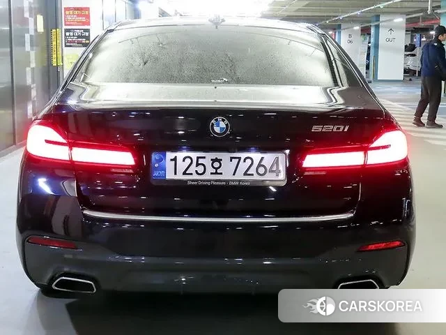 BMW 5 Series (G30) id 3427080 из Кореи 15