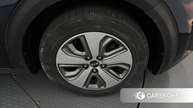 Kia Niro id 4295225 из Кореи 25