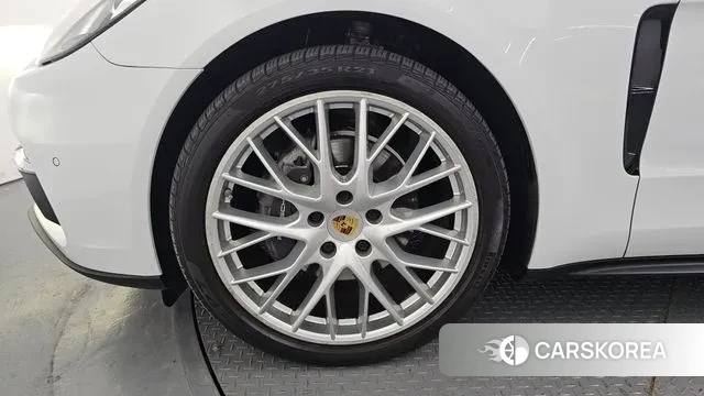 Porsche Panamera (971) id 3779342 из Кореи 15