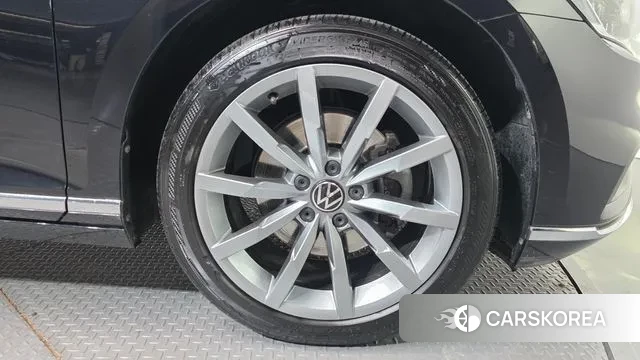 Volkswagen Passat GT (B8) id 3561088 из Кореи 15