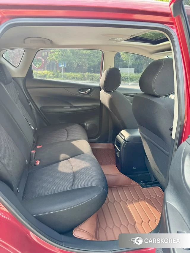 Nissan TIIDA 2022 Красный из Китая, фото 5