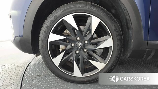Kia Seltos id 4338610 из Кореи 32