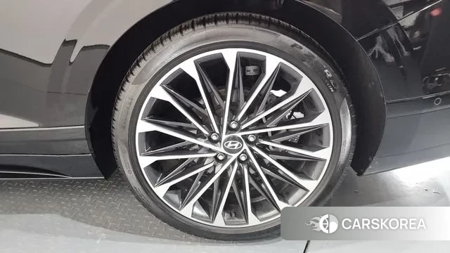 Hyundai Grandeur (GN7) id 3405761 из Кореи 15