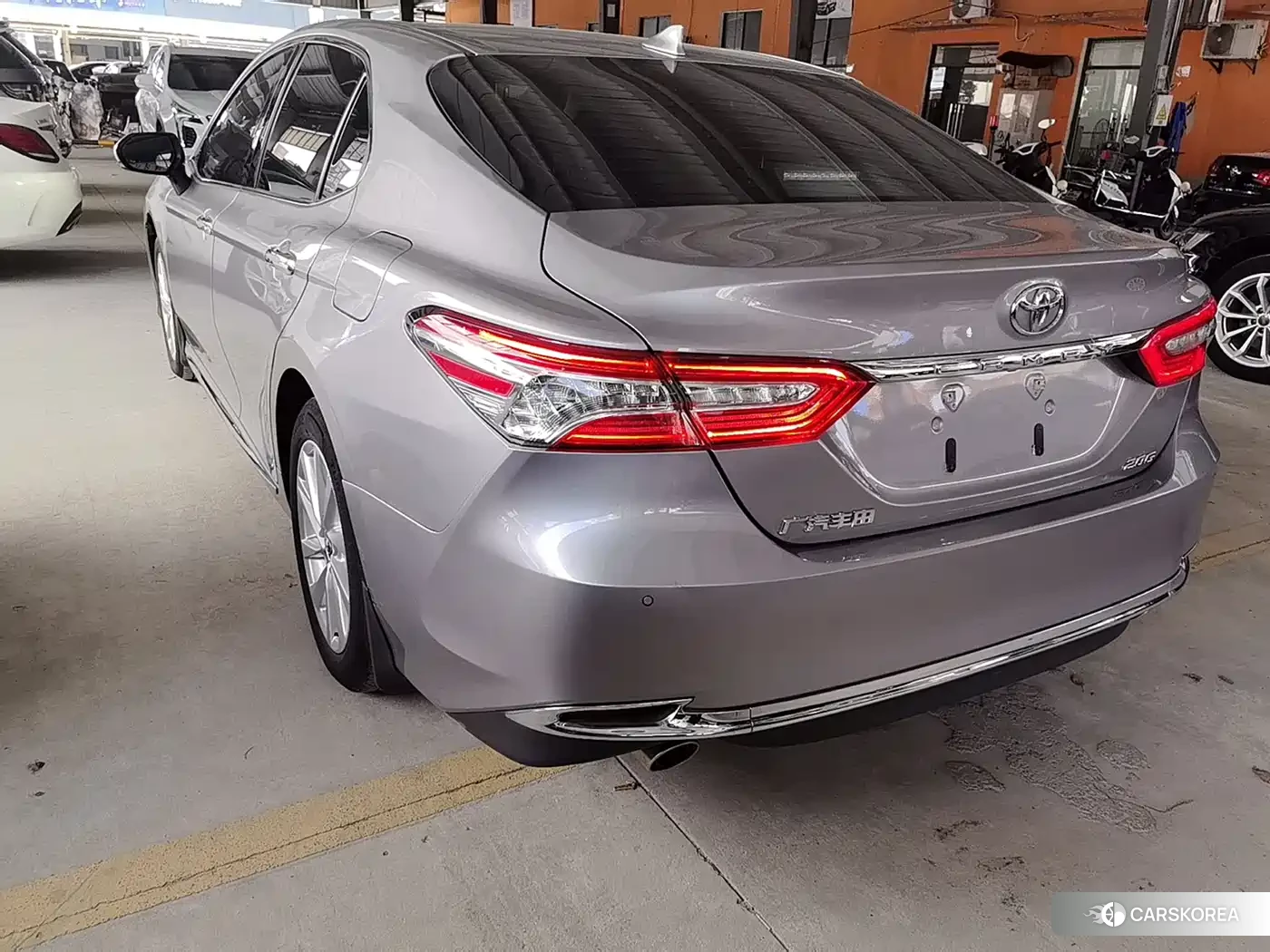Toyota Camry 2023 Champagne/brown из Китая, фото 5