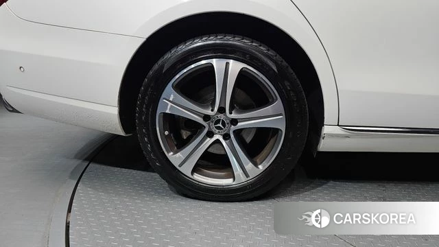 Mercedes-Benz E-Class W213 id 4610072 из Кореи 15