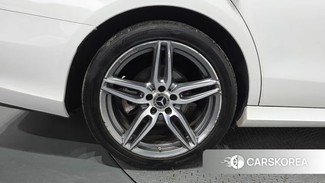 Mercedes-Benz E-Class W213 id 4435614 из Кореи 29