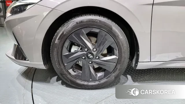 Hyundai Avante Hybrid (CN7) id 2940222 из Кореи 15