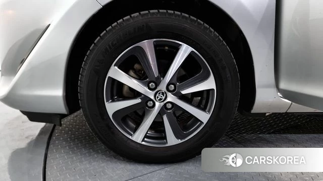 Toyota Prius C id 3801495 из Кореи 15