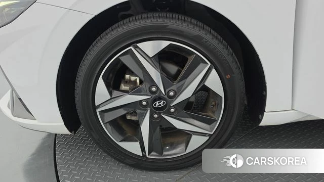 Hyundai Avante (CN7) id 4871786 из Кореи 36