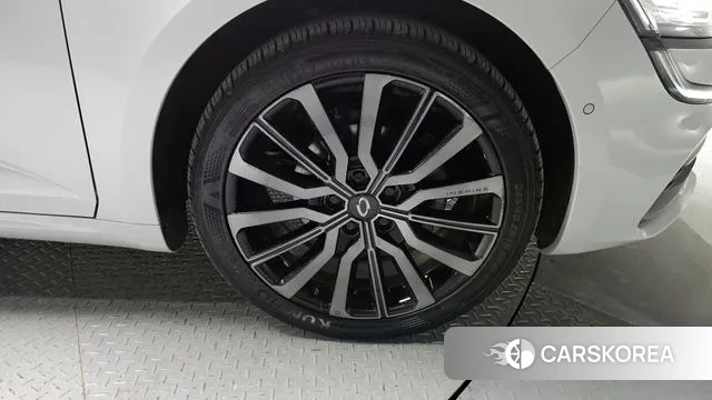 Renault Korea (Samsung) The New SM6 id 3472044 из Кореи 15