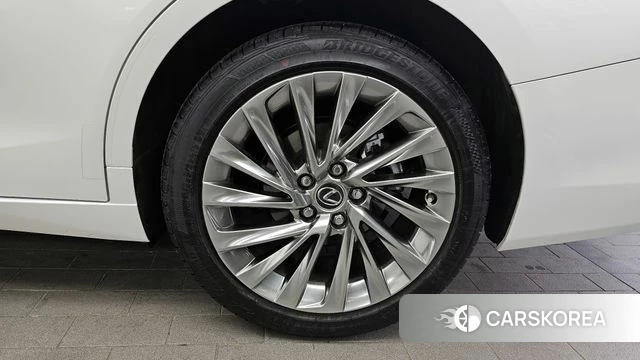 Lexus ES300h 7th generation id 4280009 из Кореи 15