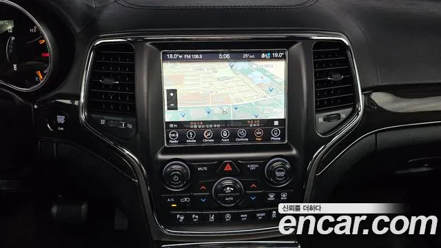 Jeep Grand Cherokee id 2729918 из Кореи 15