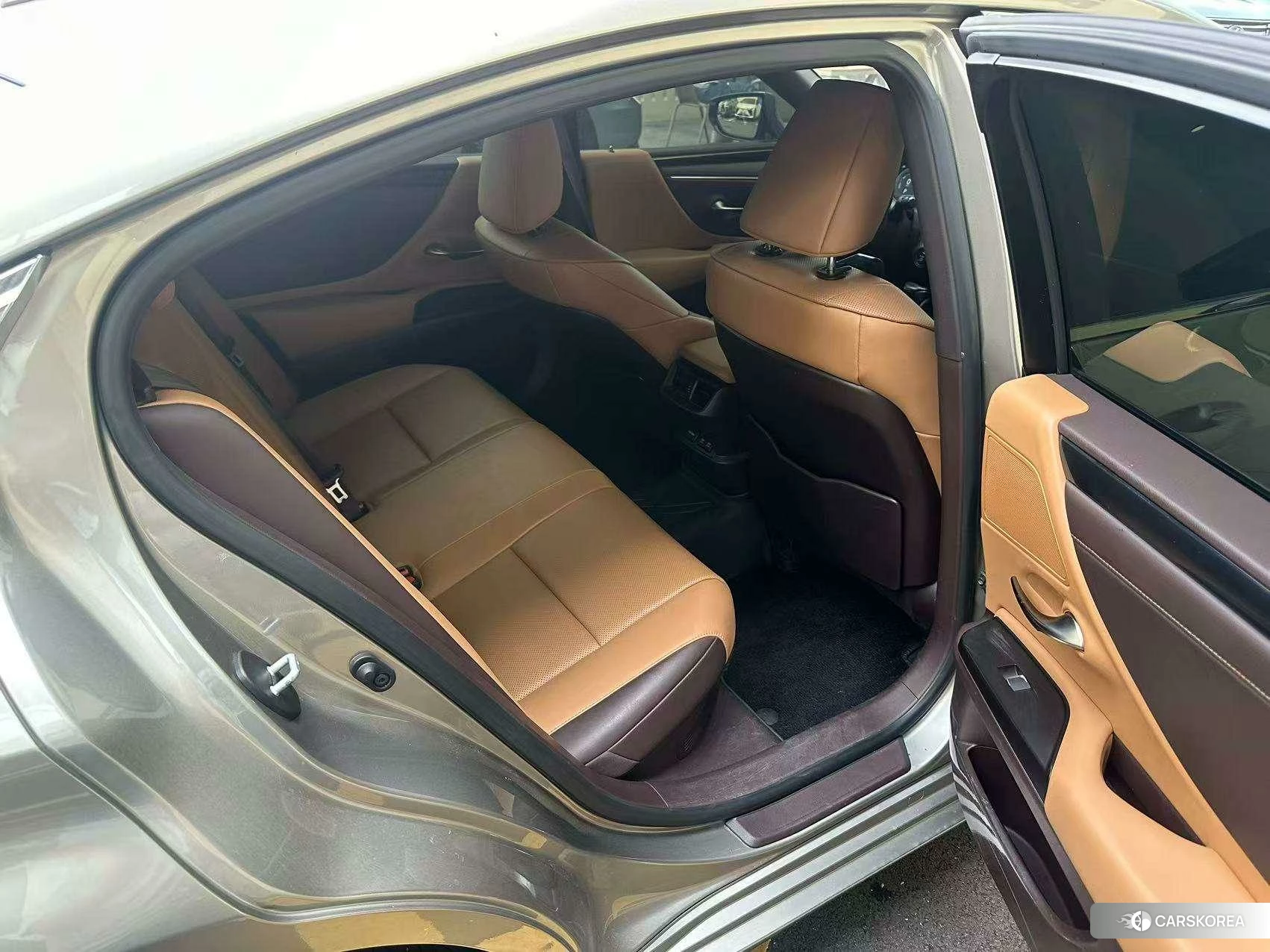 Lexus ES id 4499149 из Китая 10