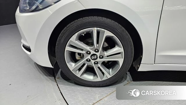 Hyundai Avante AD id 4525898 из Кореи 15