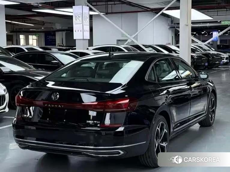 Volkswagen Passat 2023 Черный из Китая, фото 5