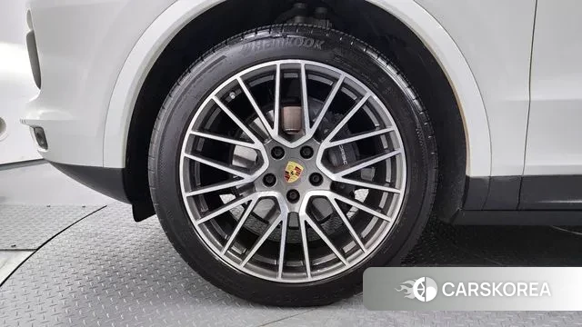 Porsche Cayenne (PO536) id 2885179 из Кореи 15