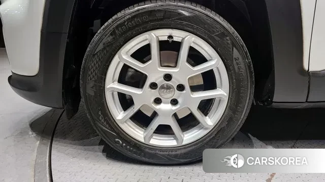 Jeep Renegade id 3640477 из Кореи 15