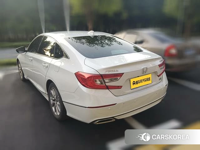 Honda Accord 2021 Белый из Китая, фото 5