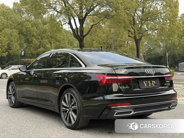 Audi A6L id 4260436 из Китая 18