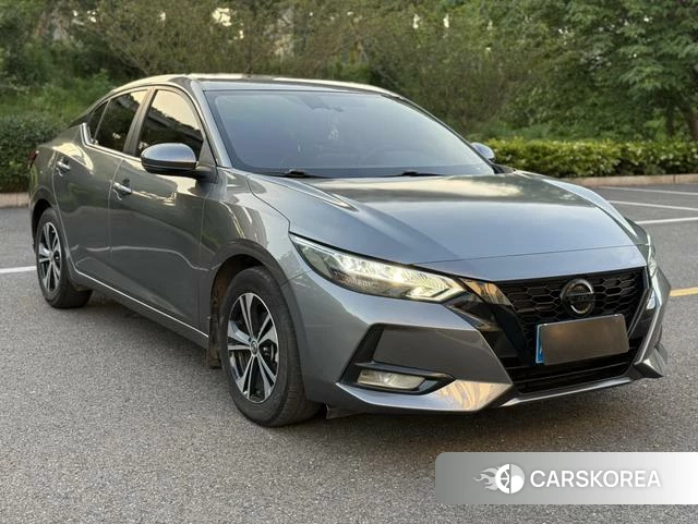 Nissan Xuan Yi 2022 Темно-серый из Китая, фото 5