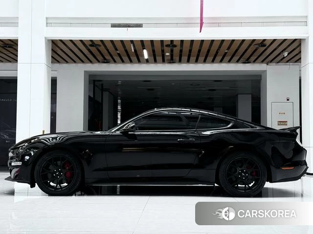 Ford Mustang 2019 Черный из Китая, фото 5