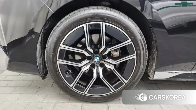 BMW 7 Series (G70) id 3533397 из Кореи 15