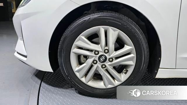 Hyundai The New Avante AD id 4019943 из Кореи 15