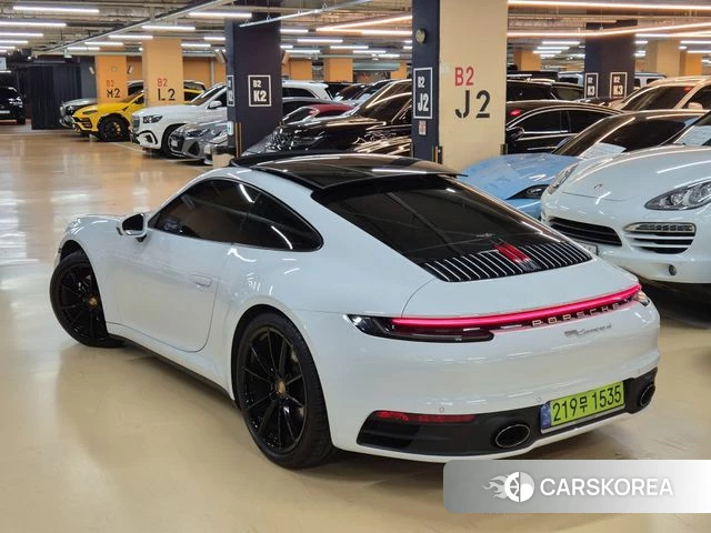 Porsche 911(992) id 4693432 из Кореи 14
