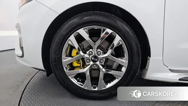 Kia The New Carnival id 2971196 из Кореи 15