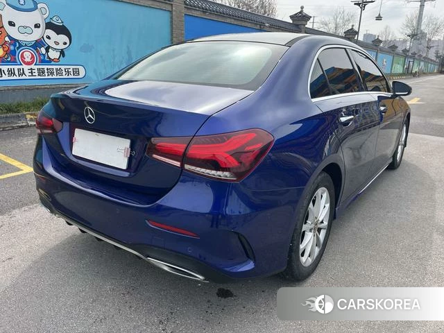 Mercedes-Benz Class A 2021 Синий из Китая, фото 5