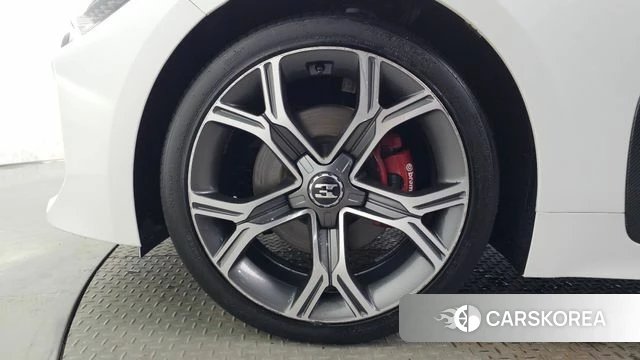 Kia Stinger id 4849801 из Кореи 27
