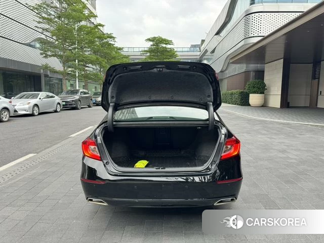 Honda Accord id 3857898 из Китая 25