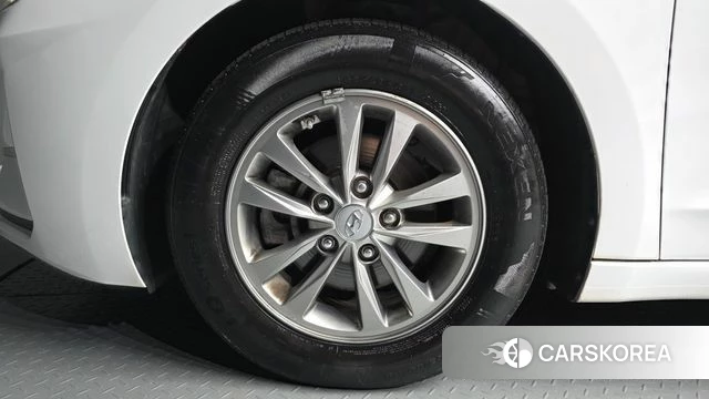 Hyundai The New Avante AD id 4742166 из Кореи 25