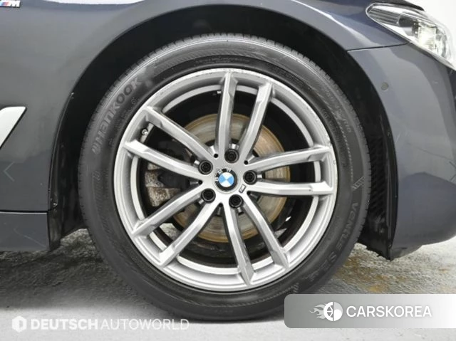 BMW 5 Series (G30) id 4269556 из Кореи 15