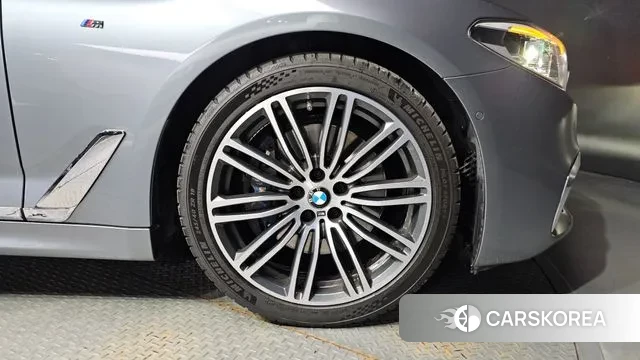 BMW 5 Series (G30) id 2966277 из Кореи 15