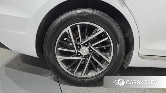 Hyundai The New Grandeur IG id 4293356 из Кореи 24