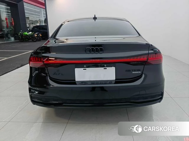 Audi A7L id 4265996 из Китая 14