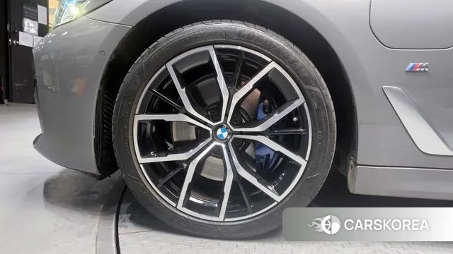 BMW 5 Series (G30) id 3708178 из Кореи 15