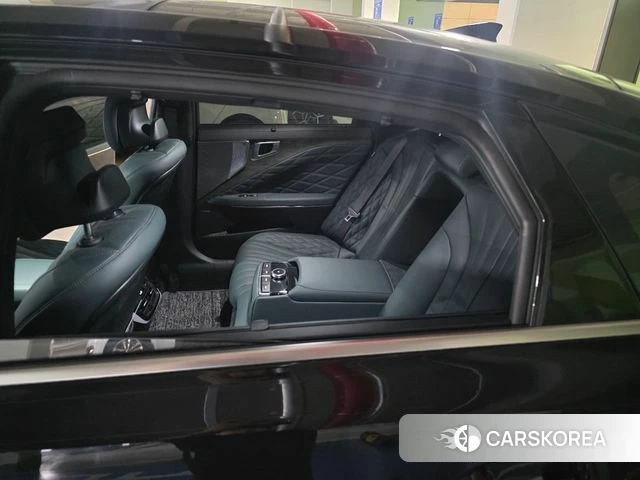 Kia K8 Hybrid 2024 Черный из Кореи, фото 5
