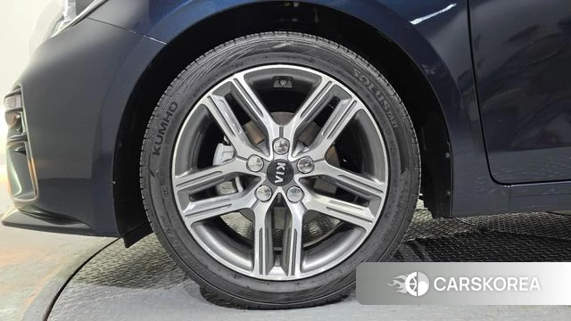 Kia Come New K3 id 3845721 из Кореи 15