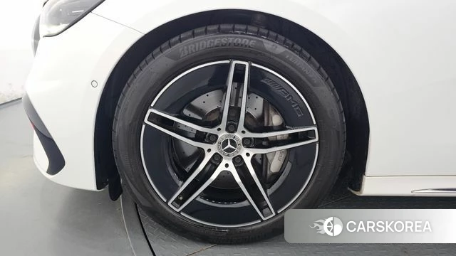 Mercedes-Benz E-Class W214 id 4523168 из Кореи 31