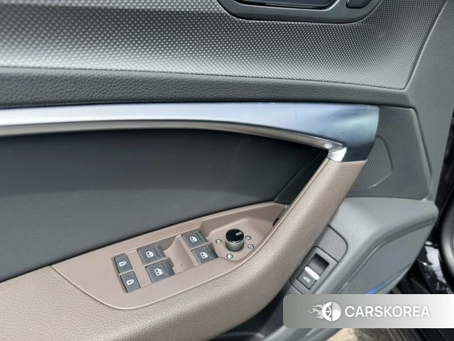 Audi A7L id 4219897 из Китая 13