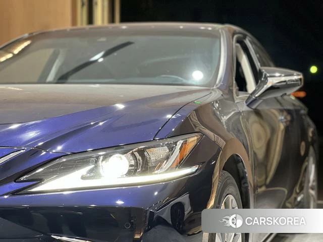 Lexus ES id 4276298 из Китая 13