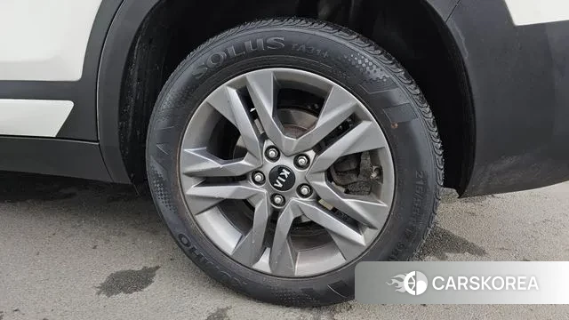 Kia Seltos id 3753672 из Кореи 15