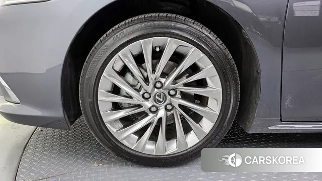 Lexus ES300h 7th generation id 3731573 из Кореи 15