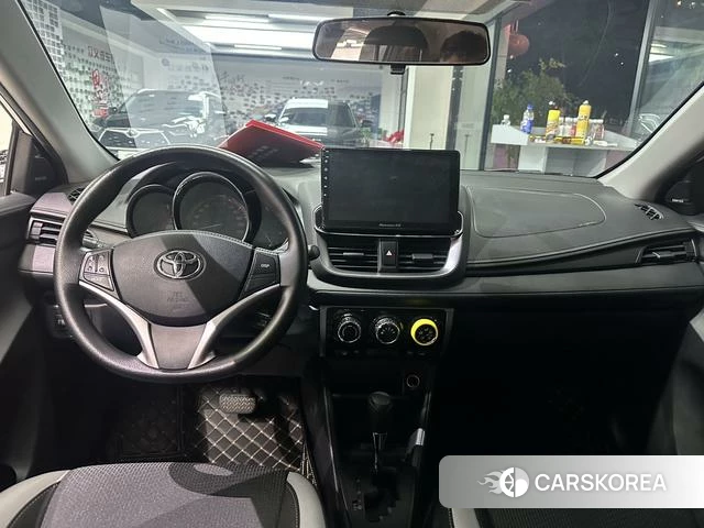 Toyota YARIS L Zhixuan 2023 Белый из Китая, фото 5